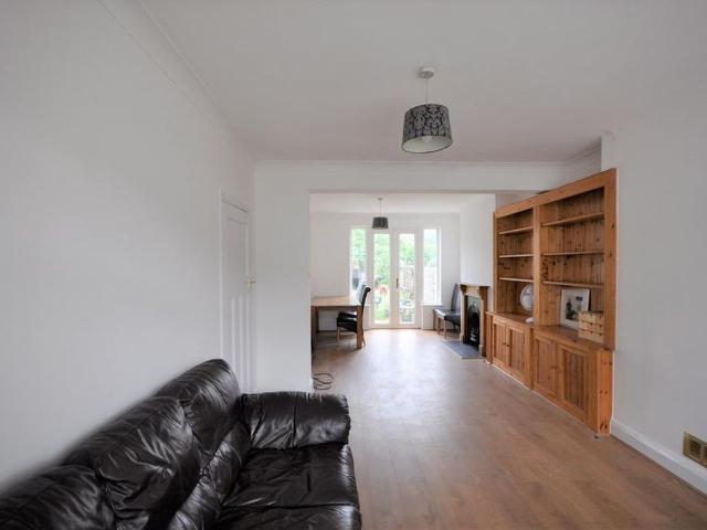 3 bedroom terraced house to rent