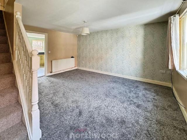 3 bedroom terraced house to rent