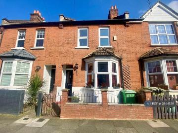 3 bedroom terraced house to rent
