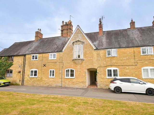 3 bedroom terraced house to rent