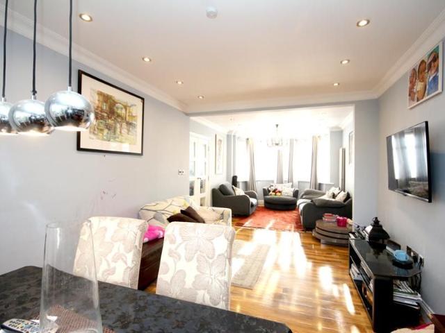 3 bedroom terraced house to rent