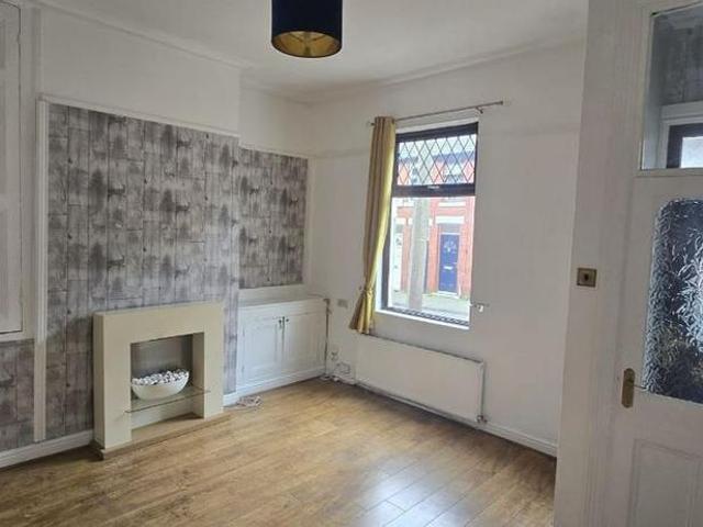 3 bedroom terraced house to rent