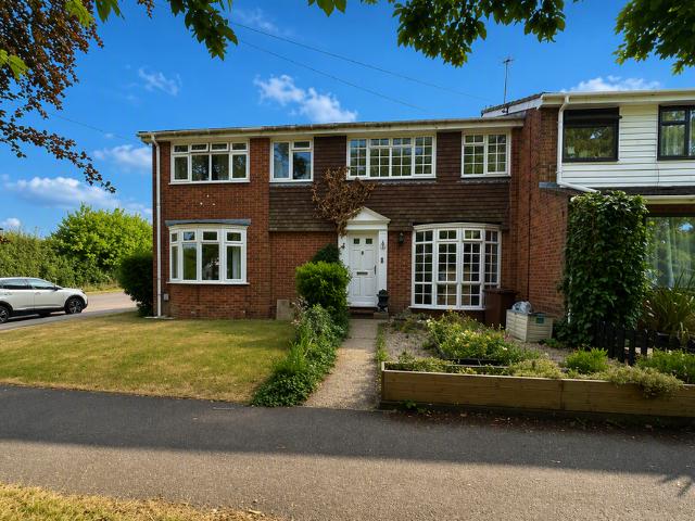 3 bedroom terraced house to rent