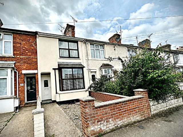 3 bedroom terraced house to rent