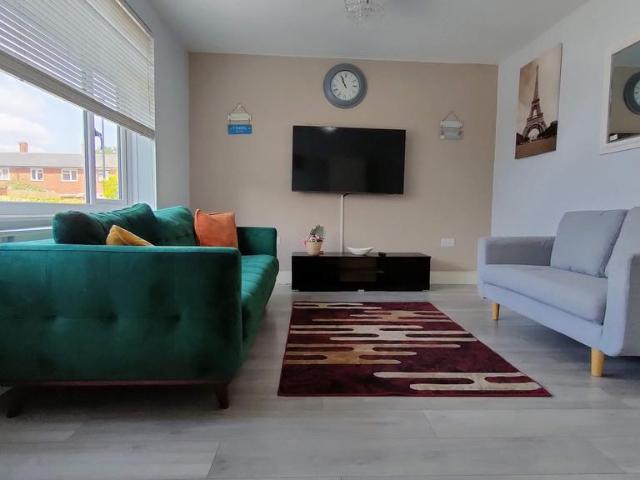 3 bedroom terraced house to rent