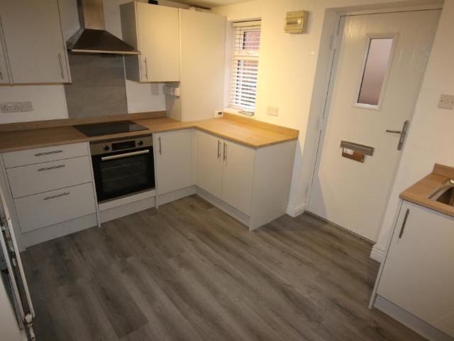 3 bedroom terraced house to rent