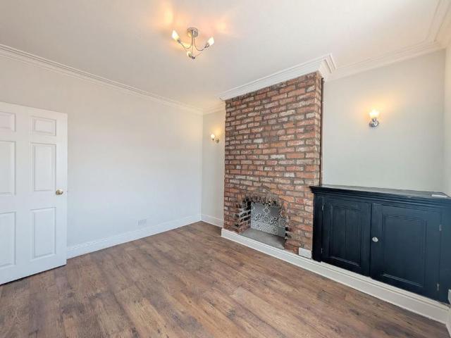 3 bedroom terraced house to rent
