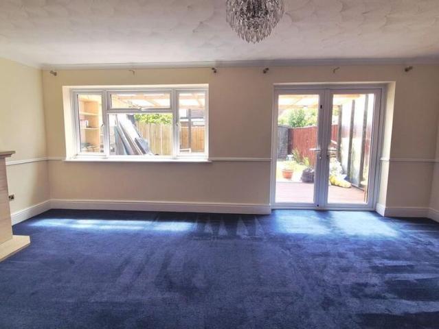 3 bedroom terraced house to rent