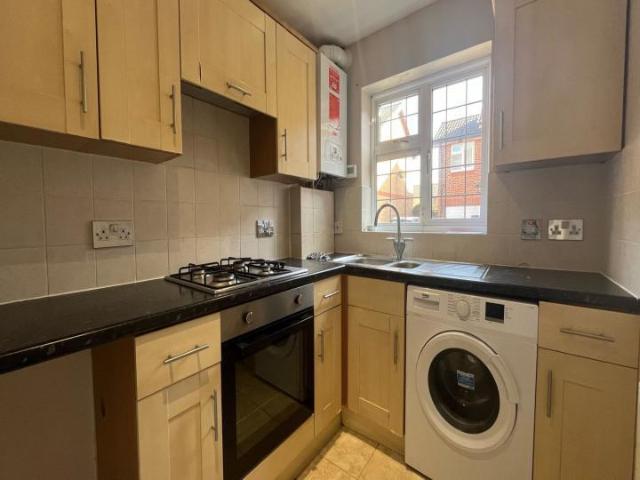 3 bedroom terraced house to rent