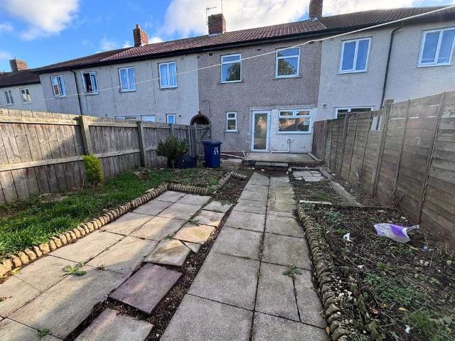 3 bedroom terraced house to rent