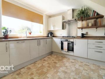 Swindon, Wiltshire county, Southdowns