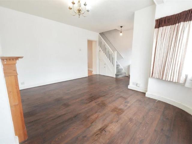 3 bedroom terraced house to rent