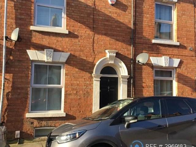 3 bedroom terraced house to rent