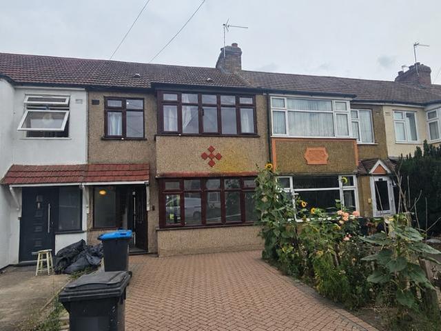 3 bedroom terraced house to rent