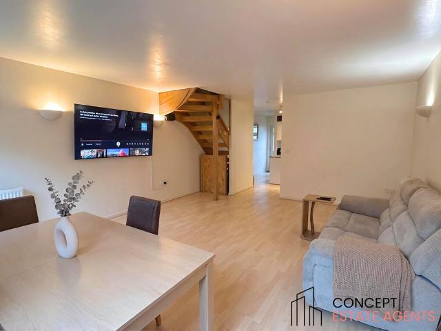 3 bedroom terraced house to rent