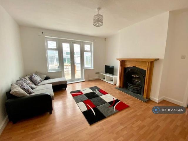 3 bedroom terraced house to rent