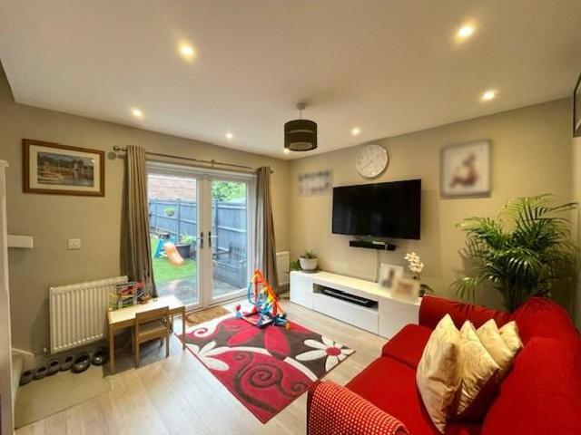 3 bedroom terraced house to rent