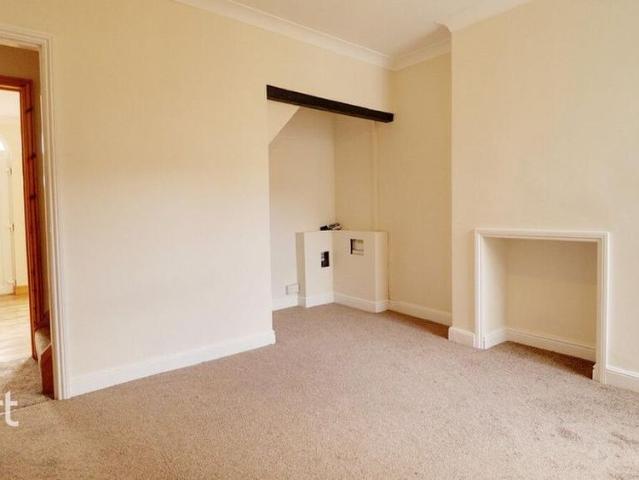 3 bedroom terraced house to rent