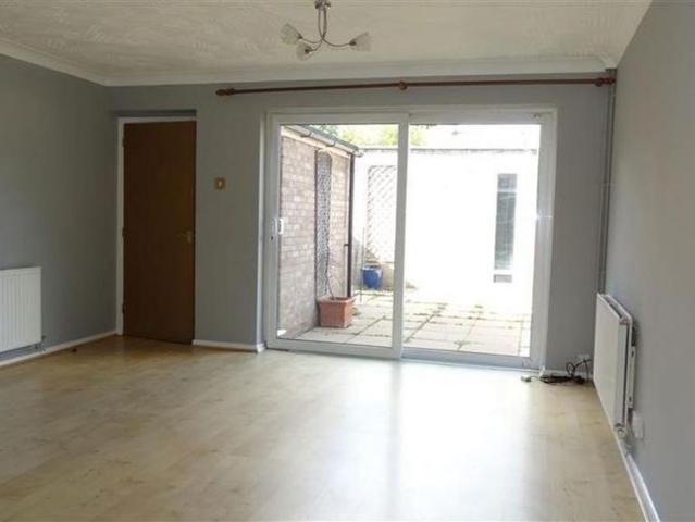 3 bedroom terraced house to rent