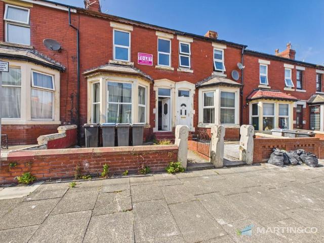 3 bedroom terraced house to rent