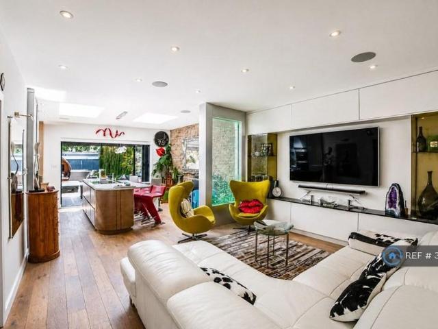 3 bedroom terraced house to rent