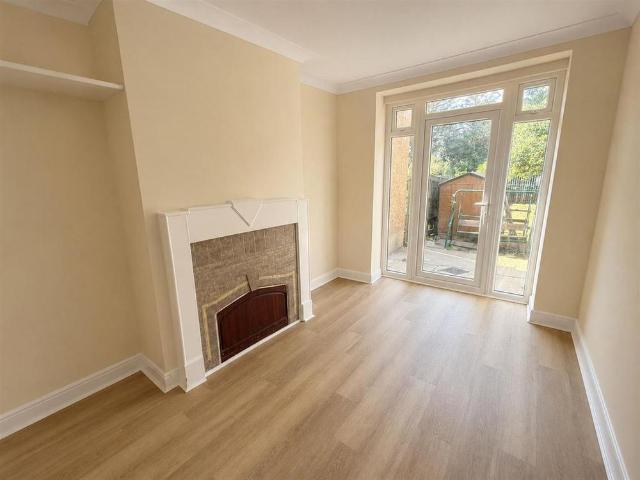 3 bedroom terraced house to rent