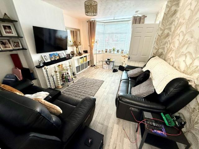 3 bedroom terraced house to rent