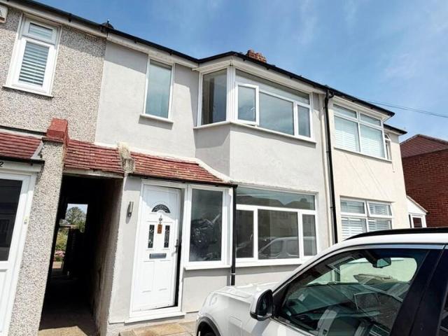 3 bedroom terraced house to rent