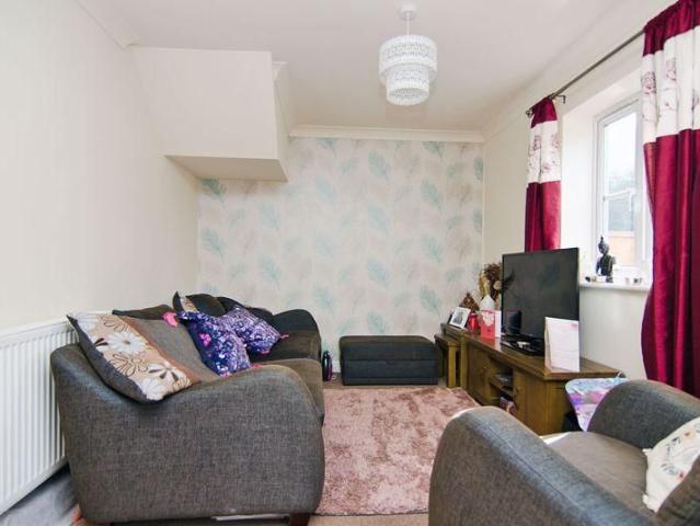 3 bedroom terraced house to rent