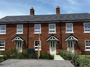 3 bedroom terraced house to rent