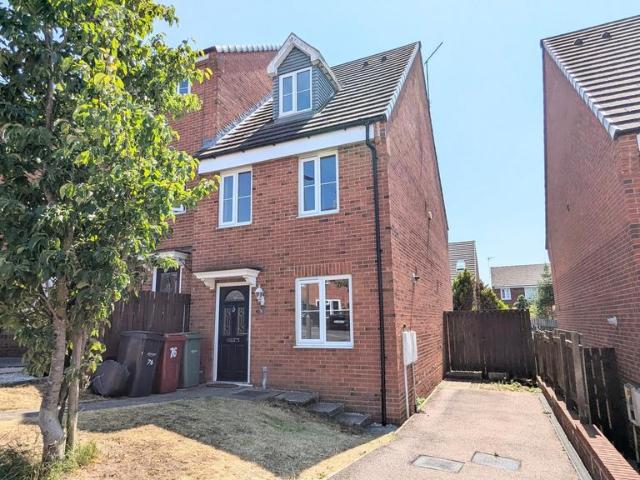 3 bedroom terraced house to rent