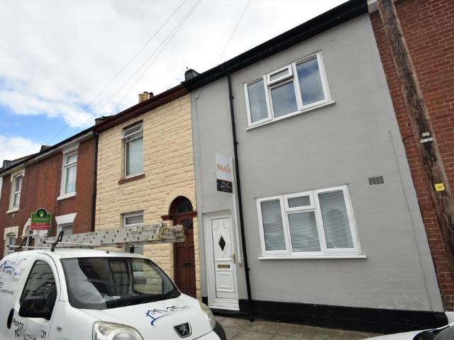 3 bedroom terraced house to rent