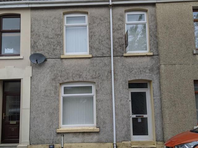 3 bedroom terraced house to rent