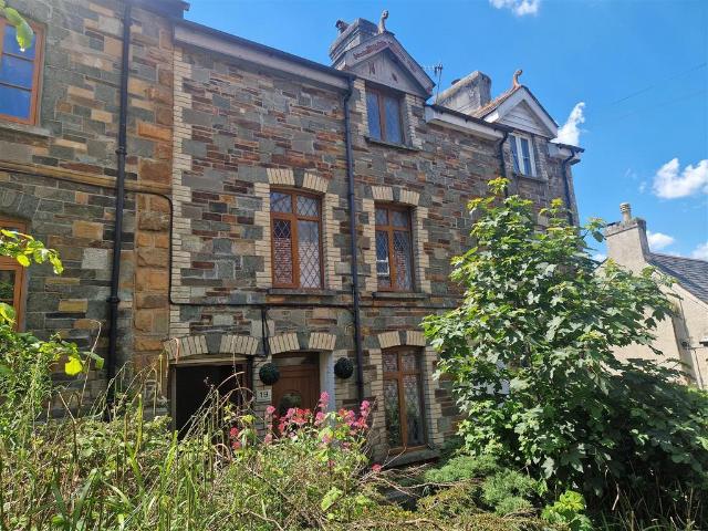 3 bedroom terraced house to rent