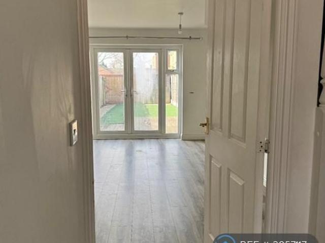 3 bedroom terraced house to rent