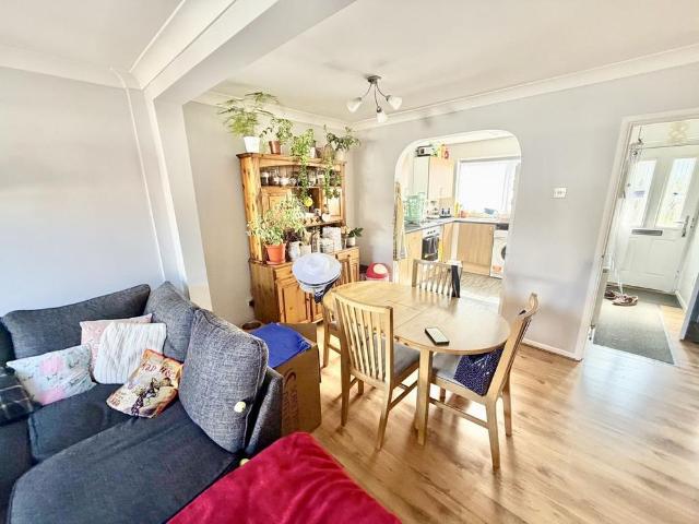 3 bedroom terraced house to rent