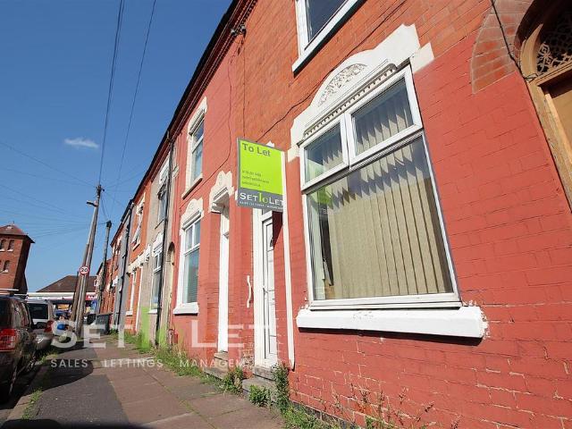 3 bedroom terraced house to rent