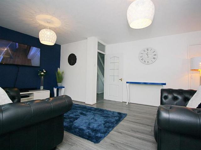 3 bedroom terraced house to rent