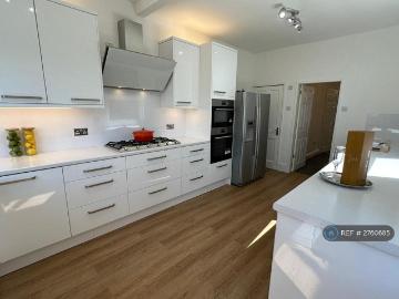 Coventry, West Midlands, Midlands - Equipped kitchen