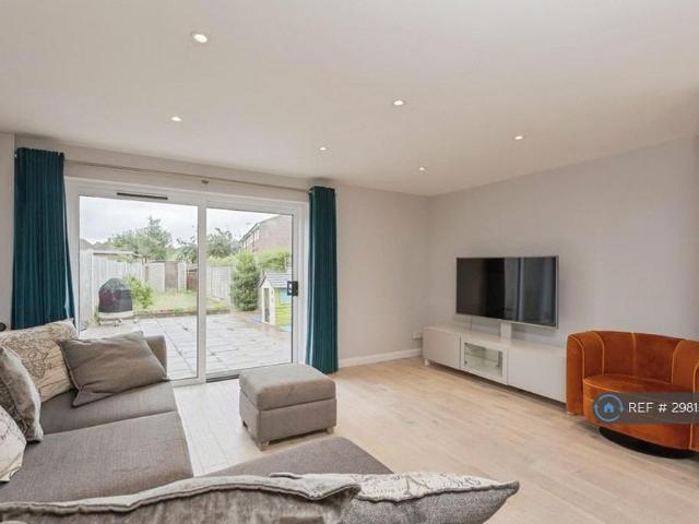 3 bedroom terraced house to rent