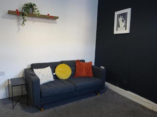 3 bedroom terraced house to rent
