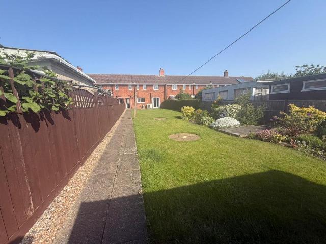 3 bedroom terraced house to rent