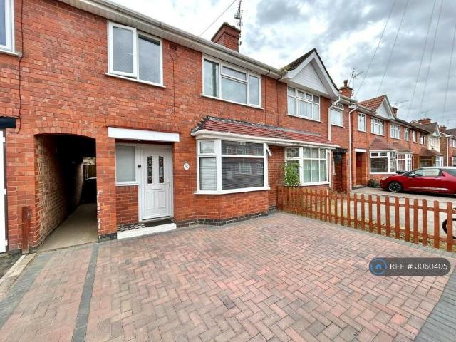 3 bedroom terraced house to rent
