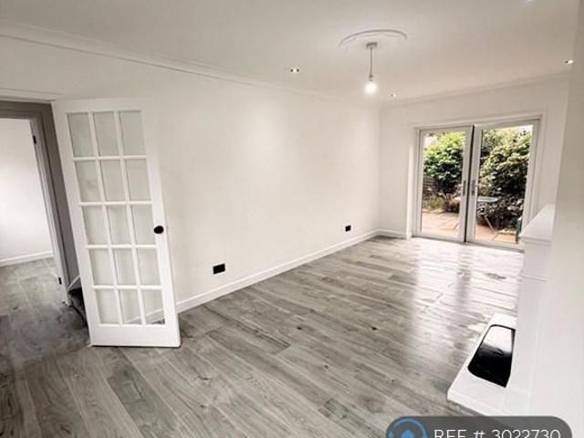 3 bedroom terraced house to rent