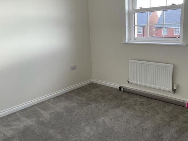 3 bedroom terraced house to rent