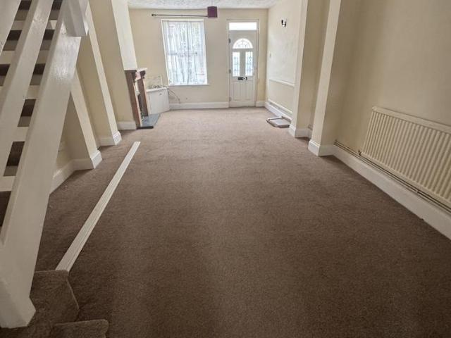 3 bedroom terraced house to rent