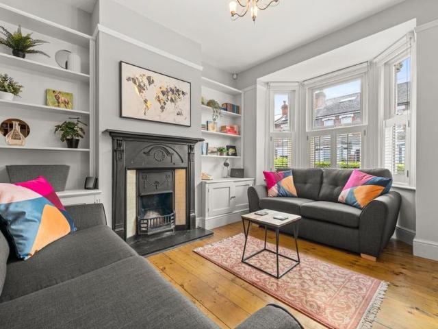 3 bedroom terraced house to rent