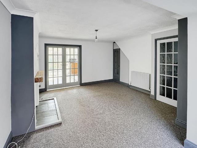 3 bedroom terraced house to rent