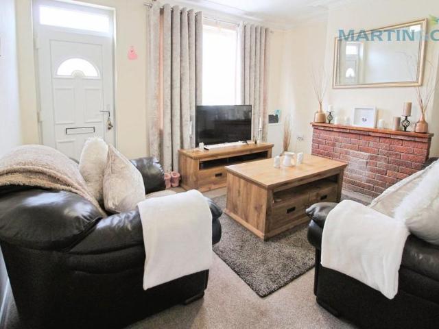 3 bedroom terraced house to rent