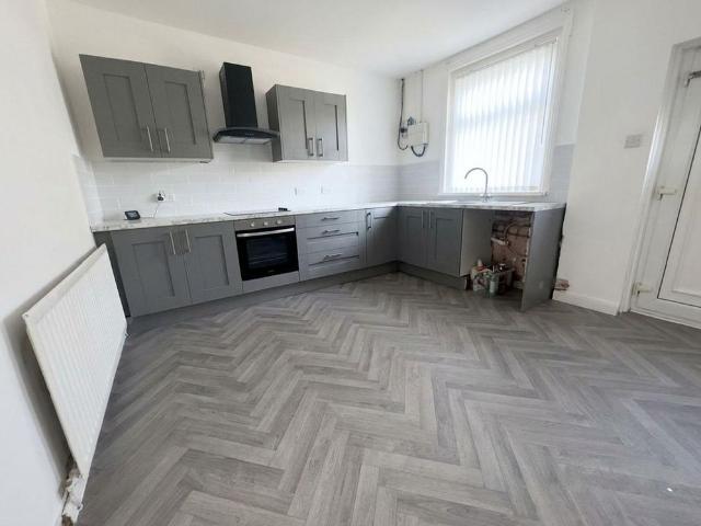 3 bedroom terraced house to rent